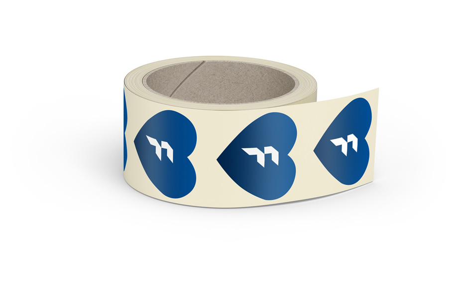 Labels on a roll, heart